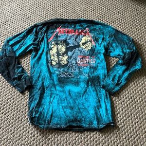 Men’s Urban Outfitters Metallica long sleeve shirt. Only worn a few times.